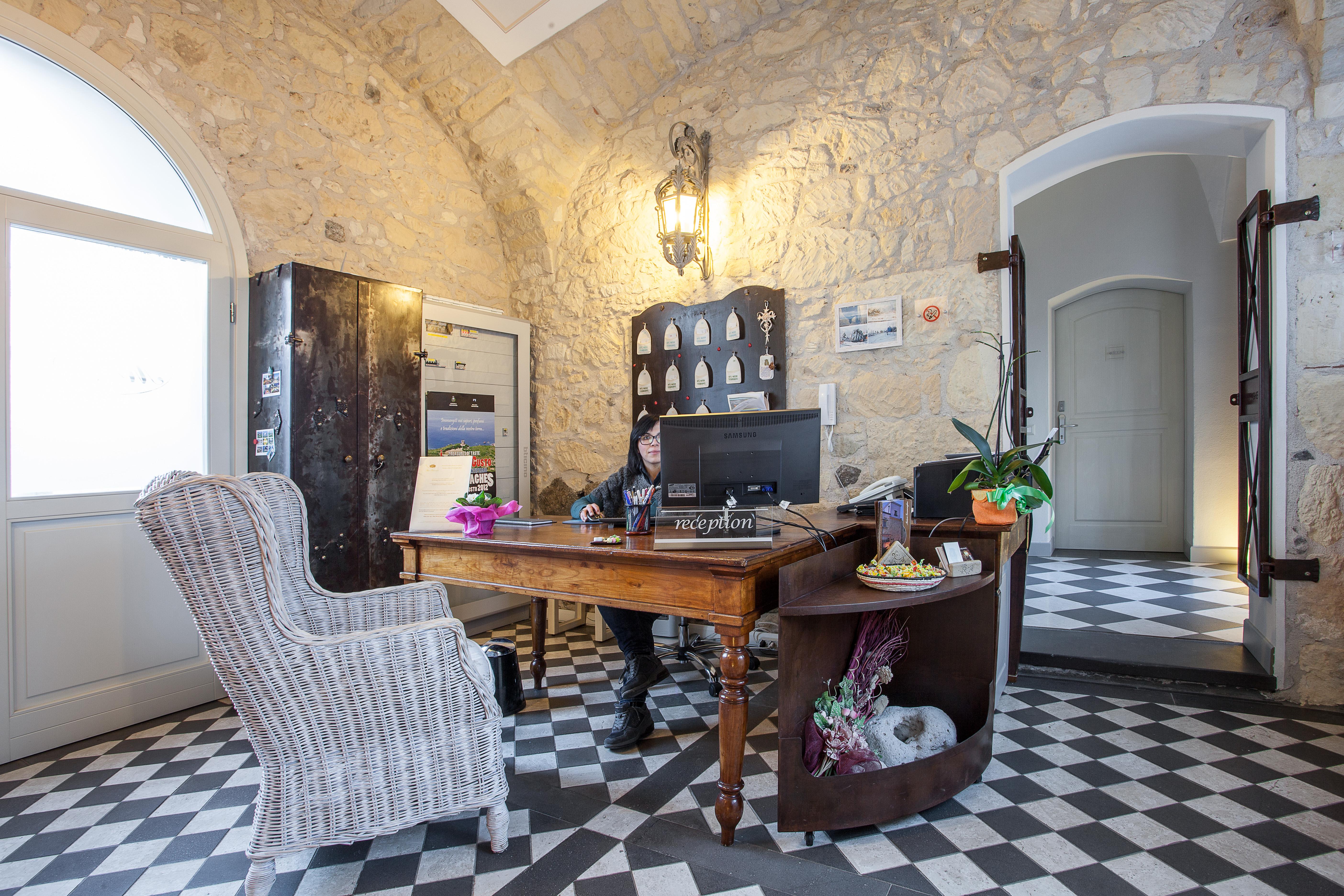 Hotel Maison Tresnuraghes Екстер'єр фото