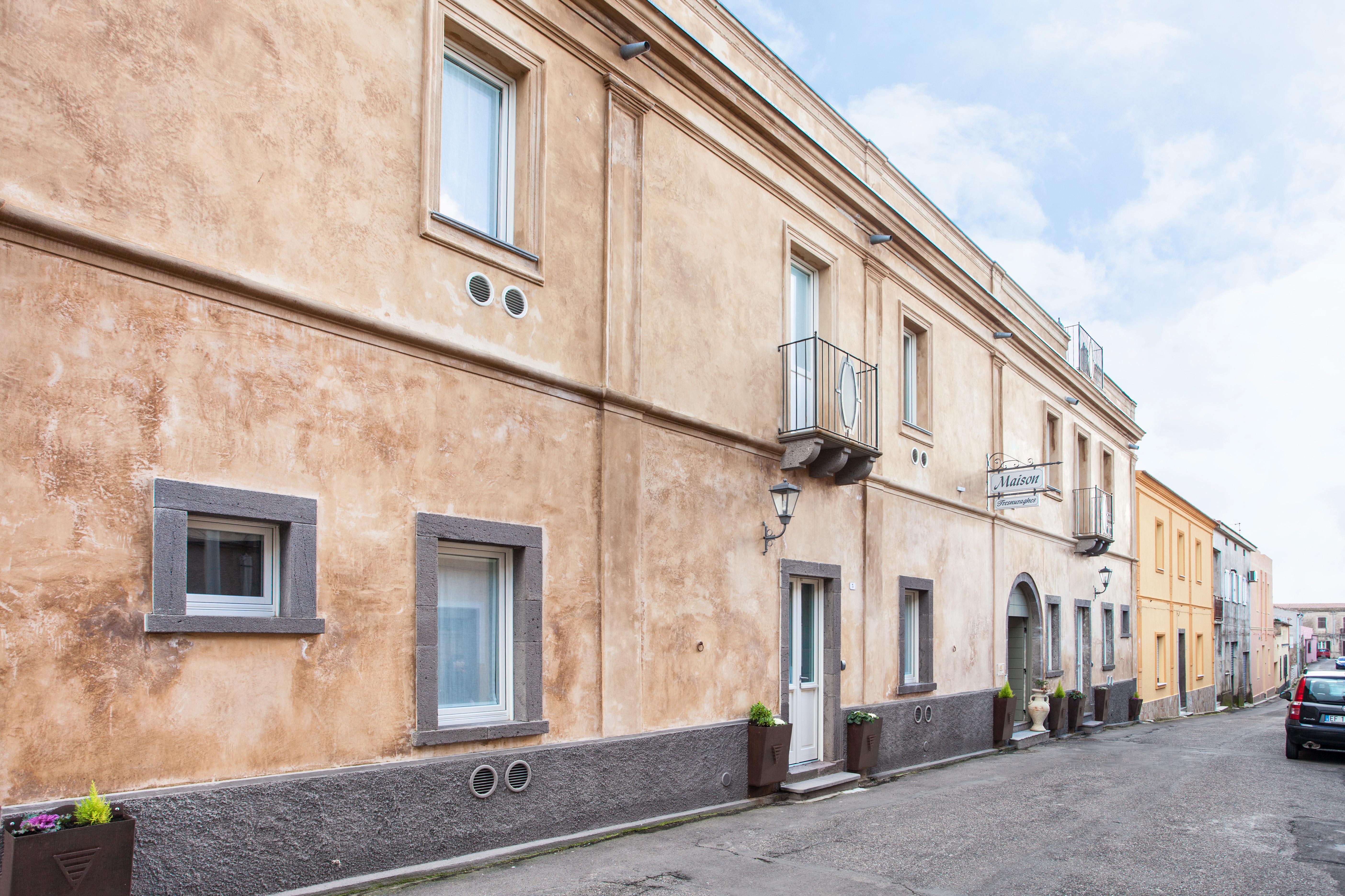 Hotel Maison Tresnuraghes Екстер'єр фото